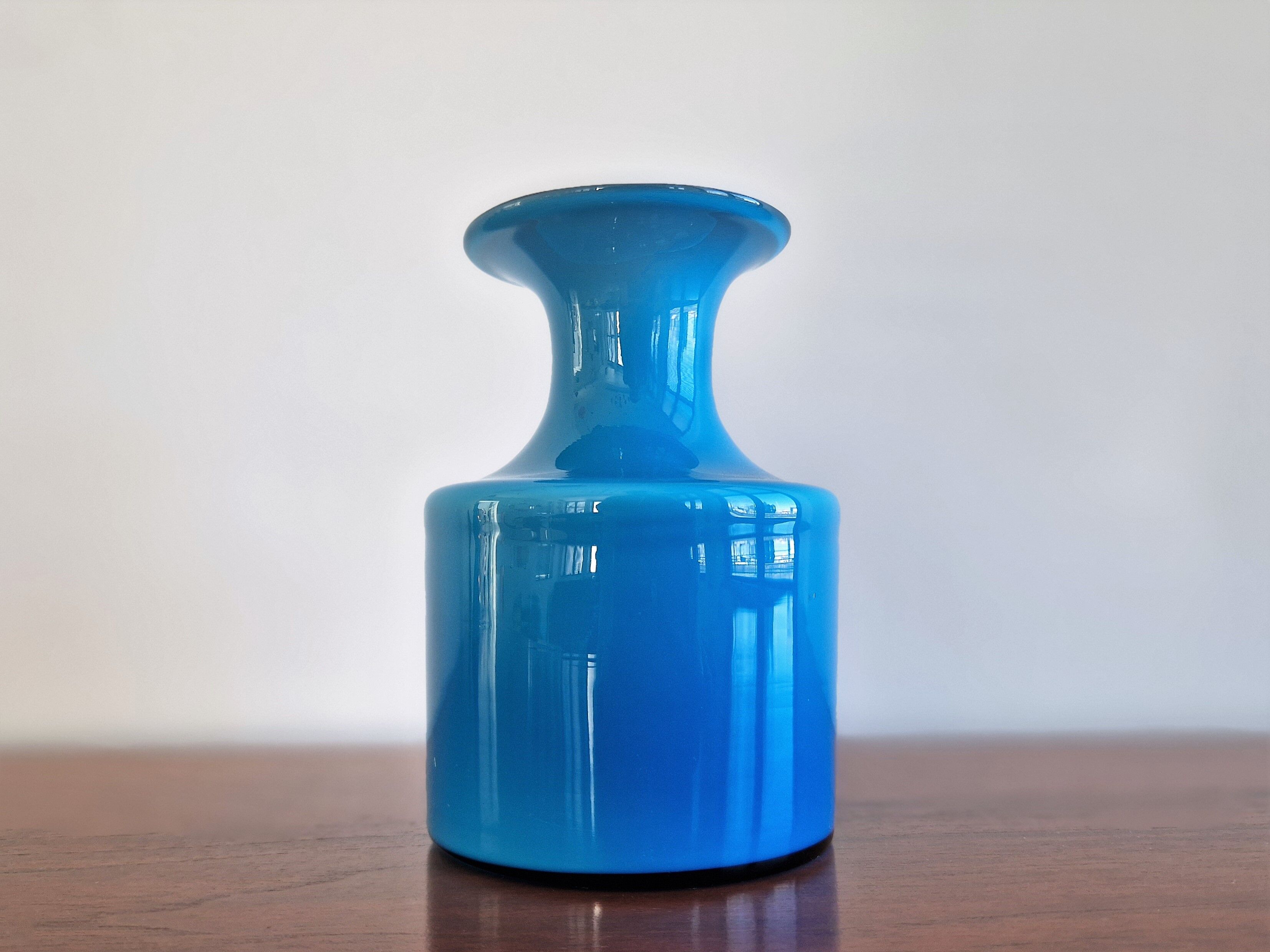 Arrangement of 3 blue glass 'Carnaby' vases by Per Lütken for Holmegaard, Denmark 1960's
