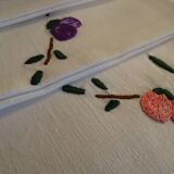 8 napkins embroidered flowers cotton mixed race 40 x 38