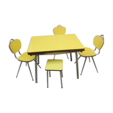 Set table and chairs in formica