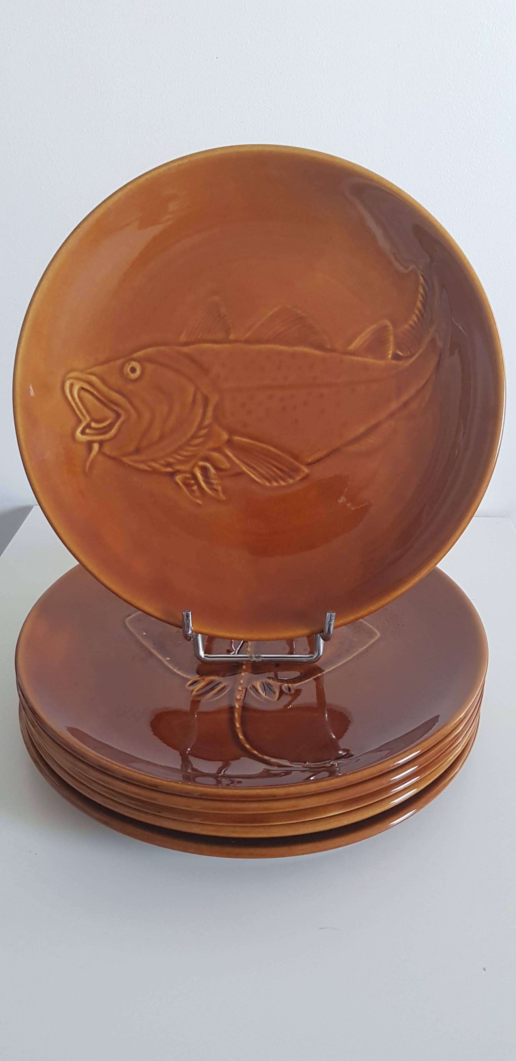 Fish plates Saint Amand