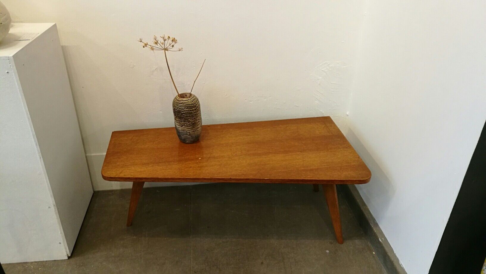 Table basse en chêne forme libre