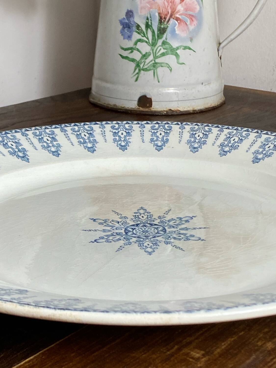 Serving dish, iron earth, Gien