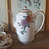 Fine porcelain from Soko Japan, floral tea set (cups, sugar bowl, pot)