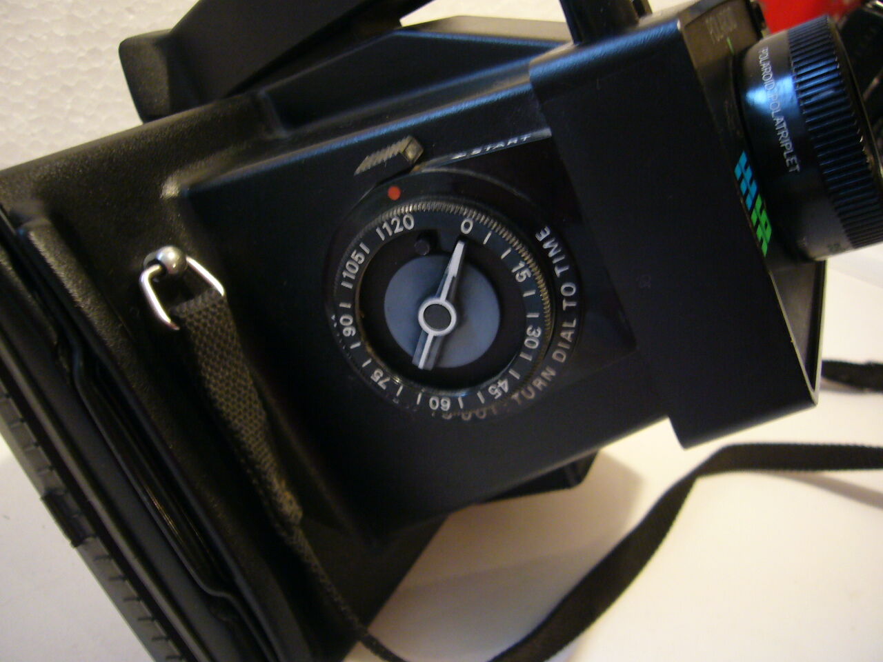 Polaroid EE 66