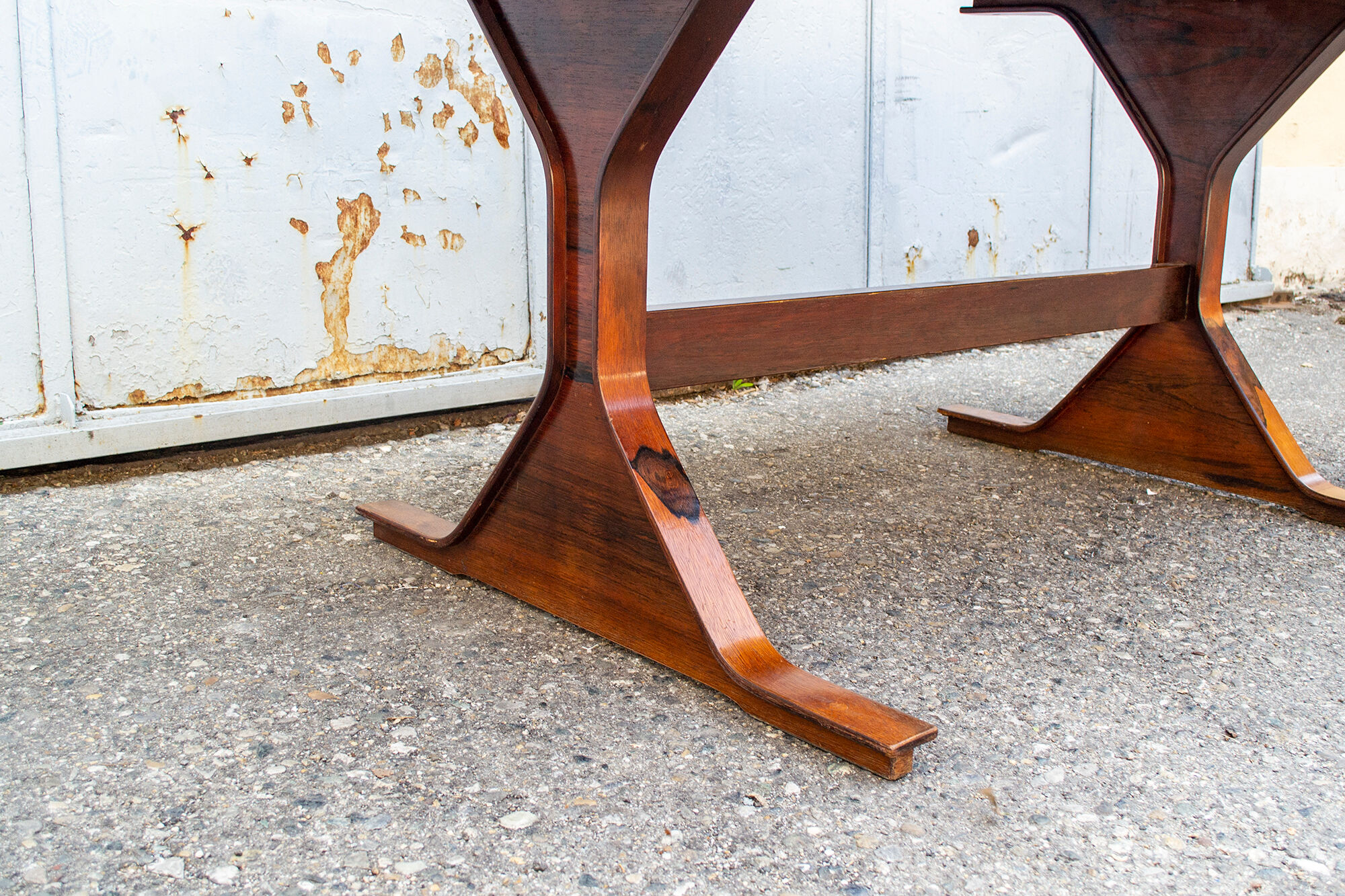 Rosewood table by Gianfranco Frattini for Bernini Italia Year 1957