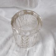 Vase verre moulé