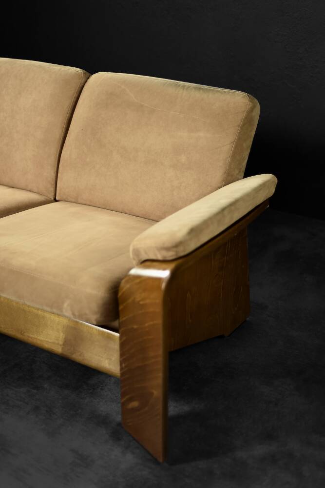 Modern Norwegian mid-century two-seater sofa, low-back loveseat Stressless Pegasus by Ekornes.
