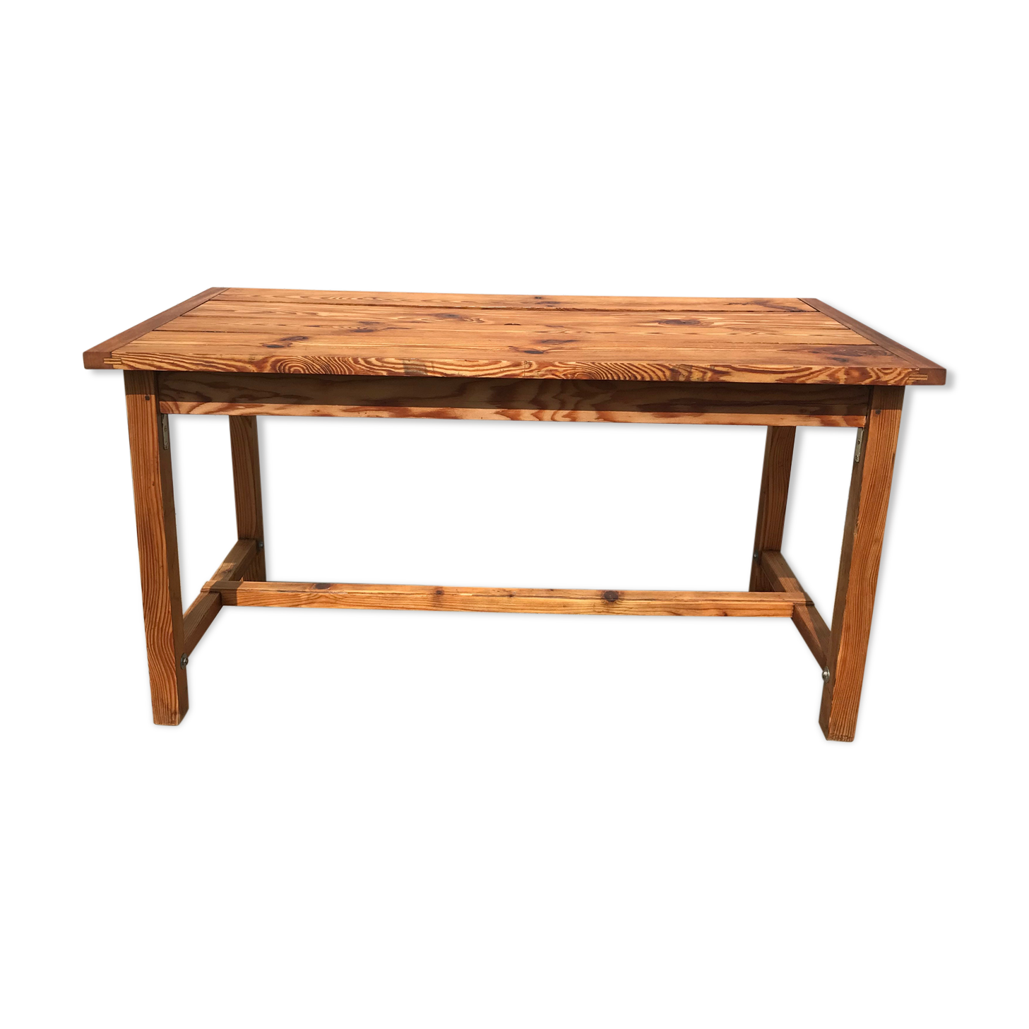 Pine garden table