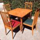 Table carrée vintage 1950