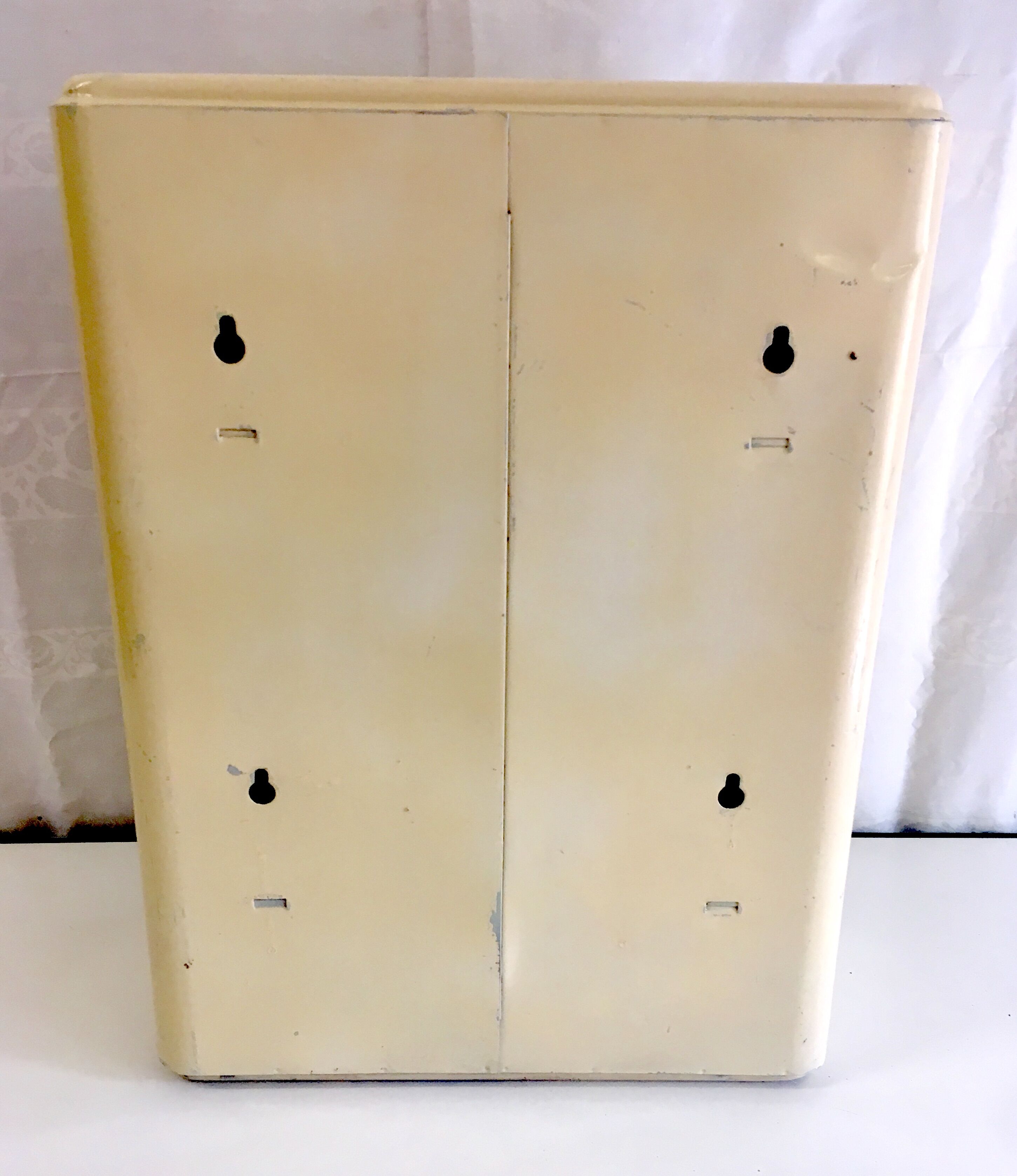 Metal toilet Cabinet – years 60