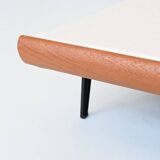 Dick Cordemeyer Lit de repos Cléopâtre en lin blanc Auping Pays-Bas 1954