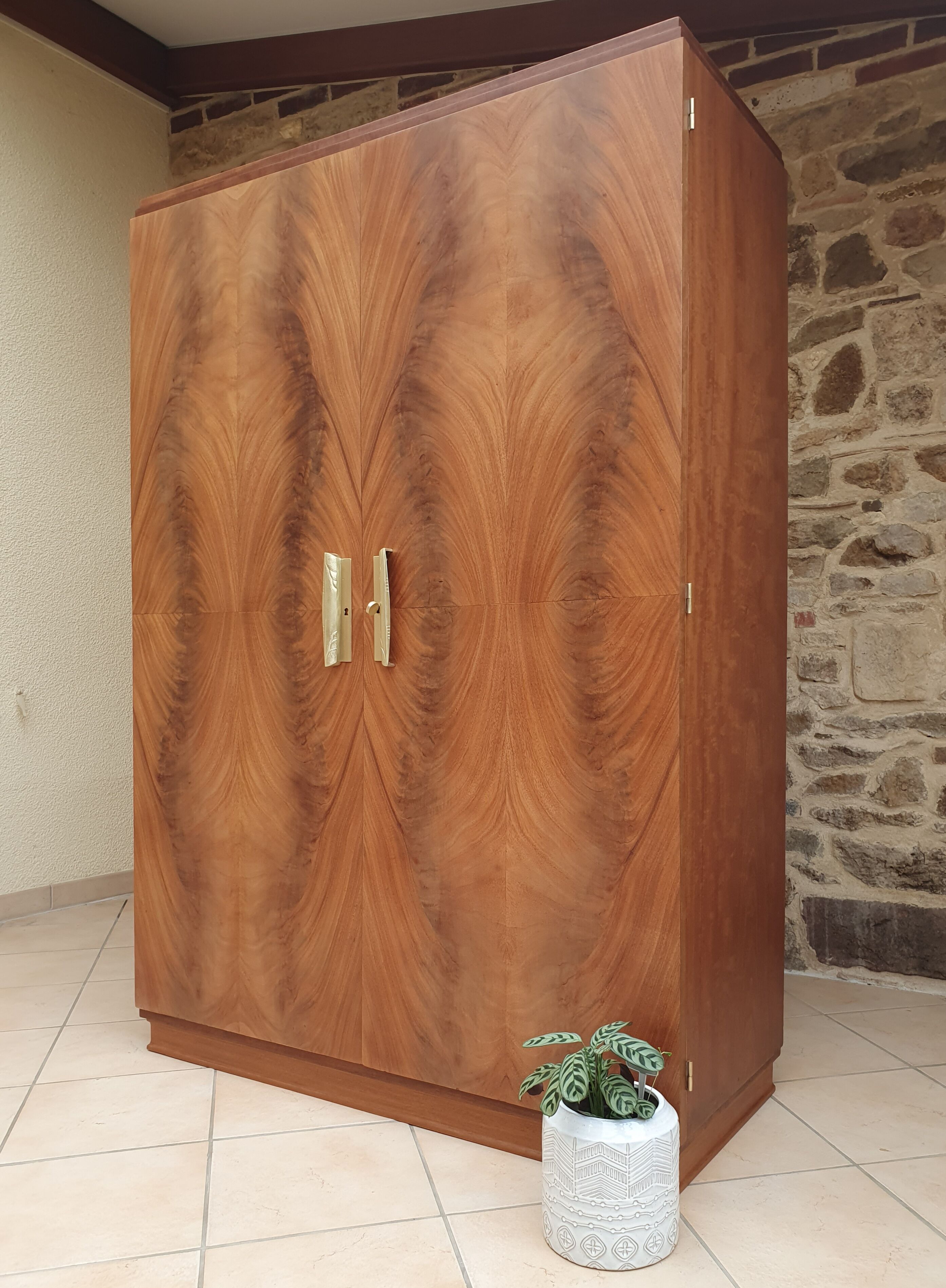 Armoire
