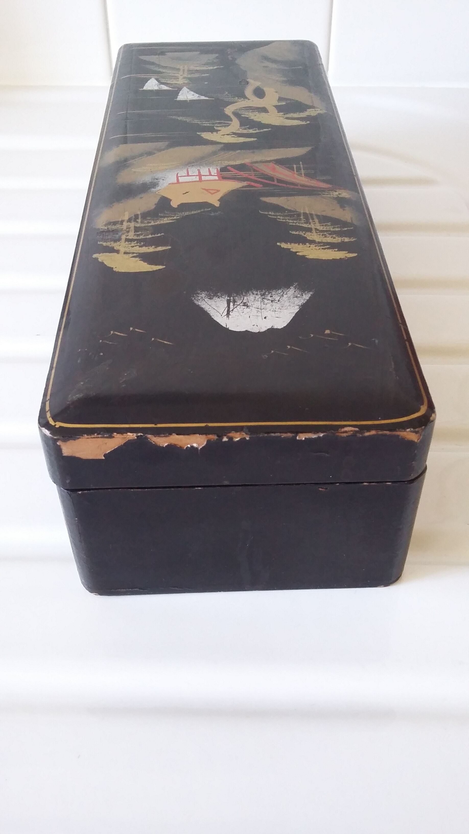 Ancient Japanese garden decoration box