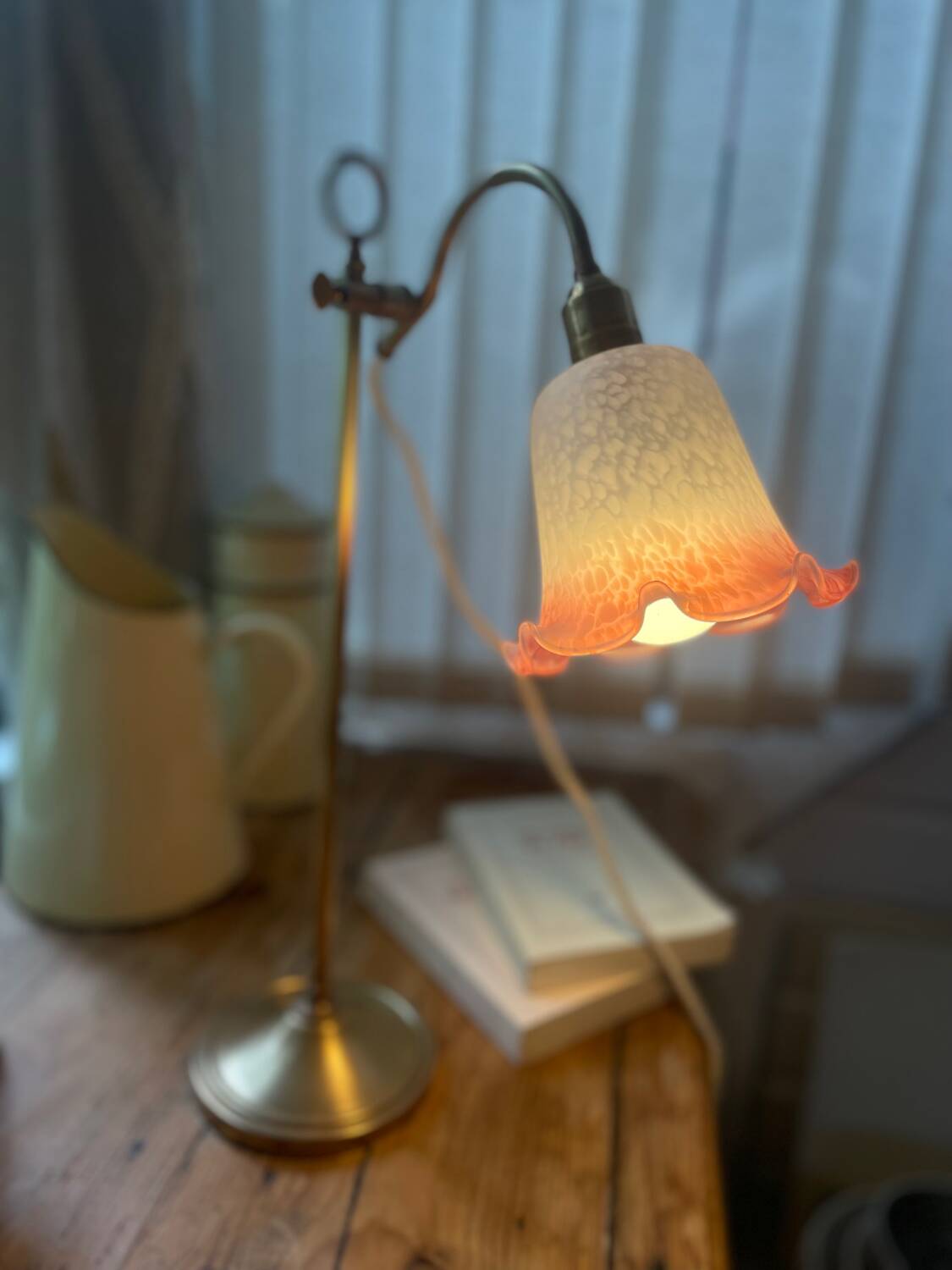 Art Deco tulip lamp