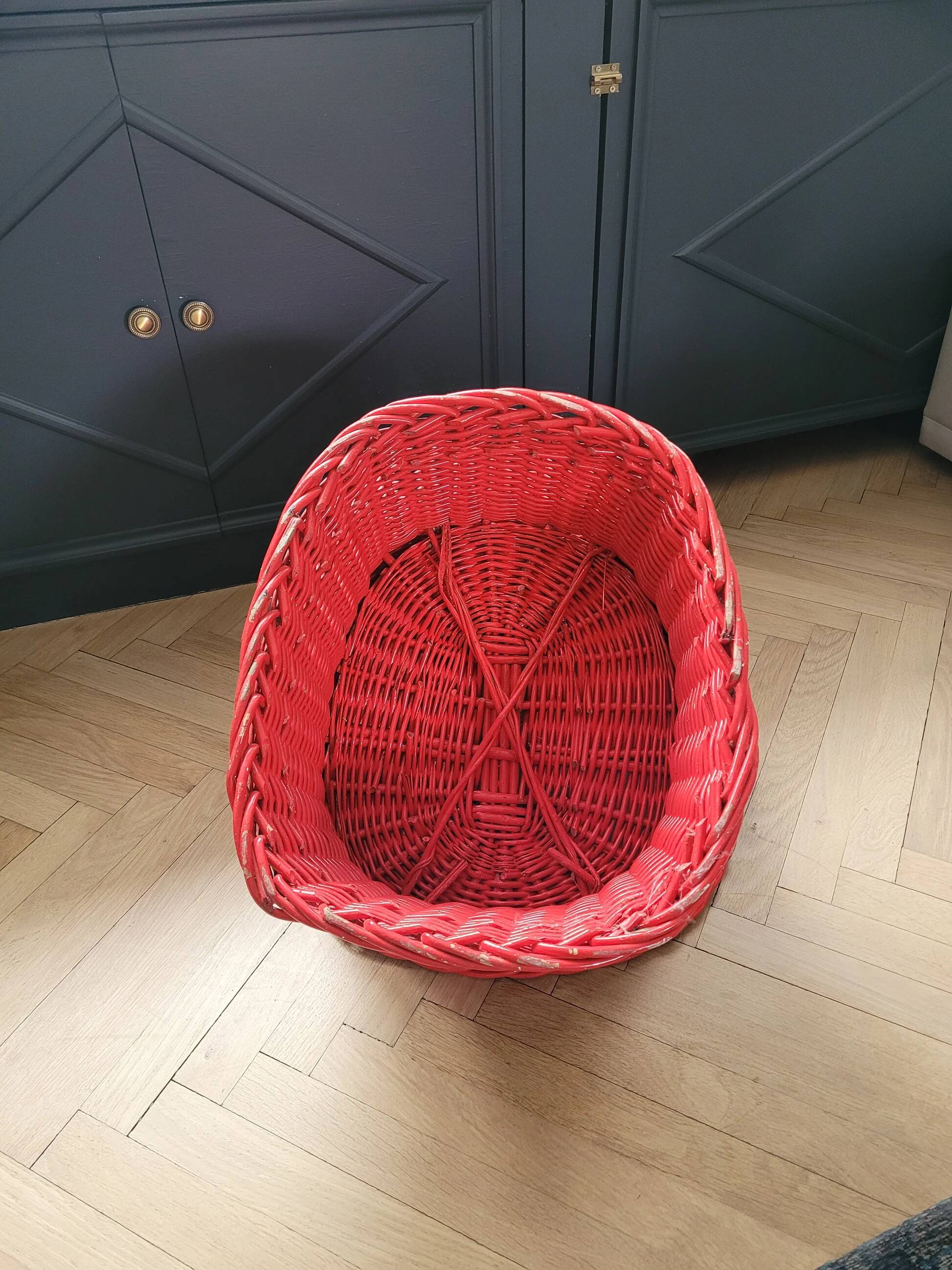 Red rattan children's armchair