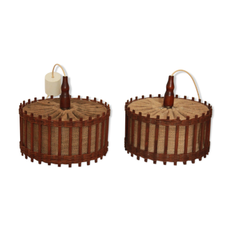 Pair of rattan suspensions