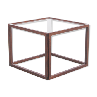 Small cubic Scandinavian coffee table in Rio rosewood and glass by Kai Kristiansen