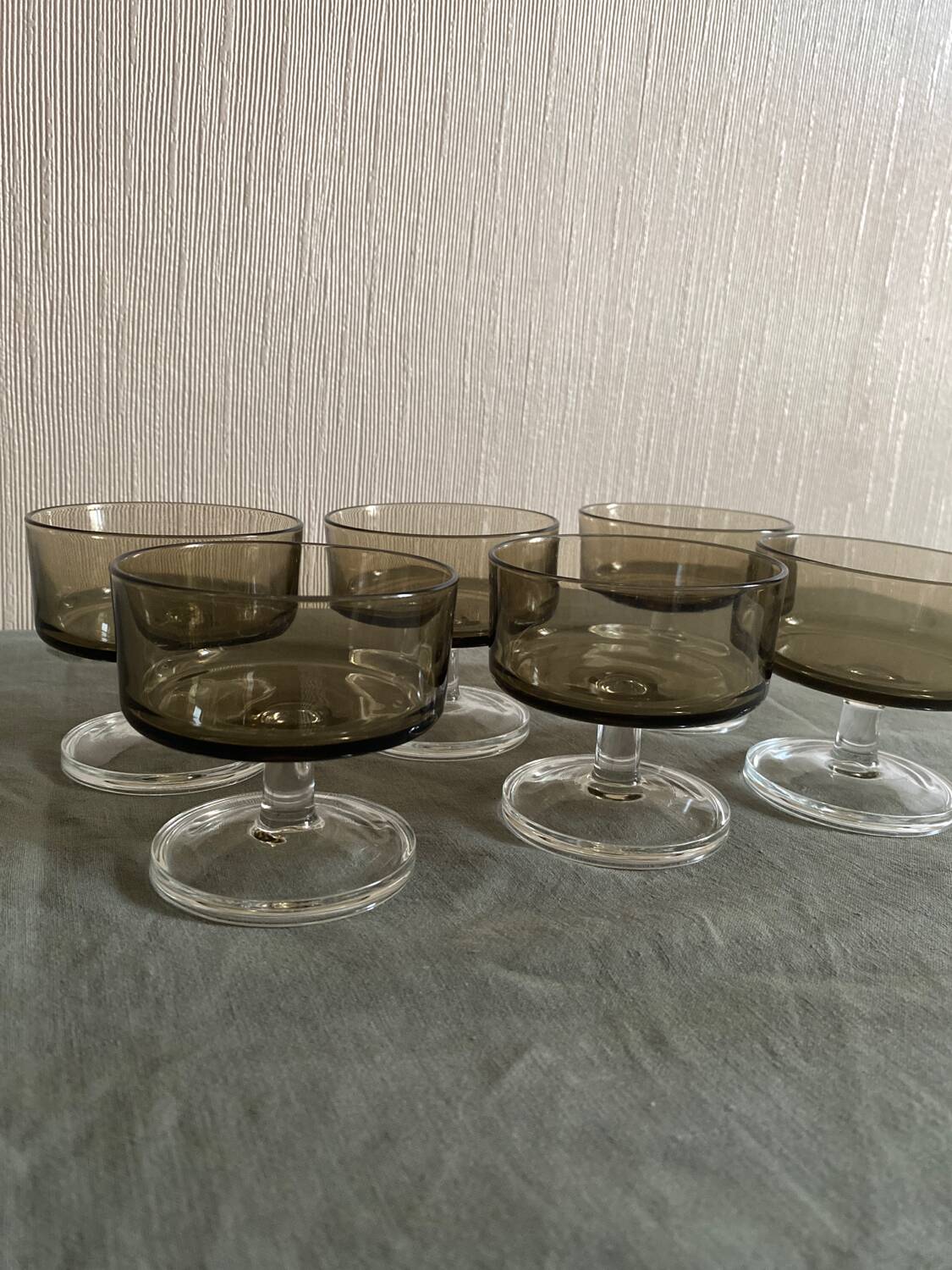 6 Luminarc smoked glass champagne glasses