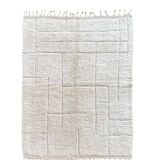 M'rirt Berber rug in ecru with geometric patterns in relief – 210x300 cm