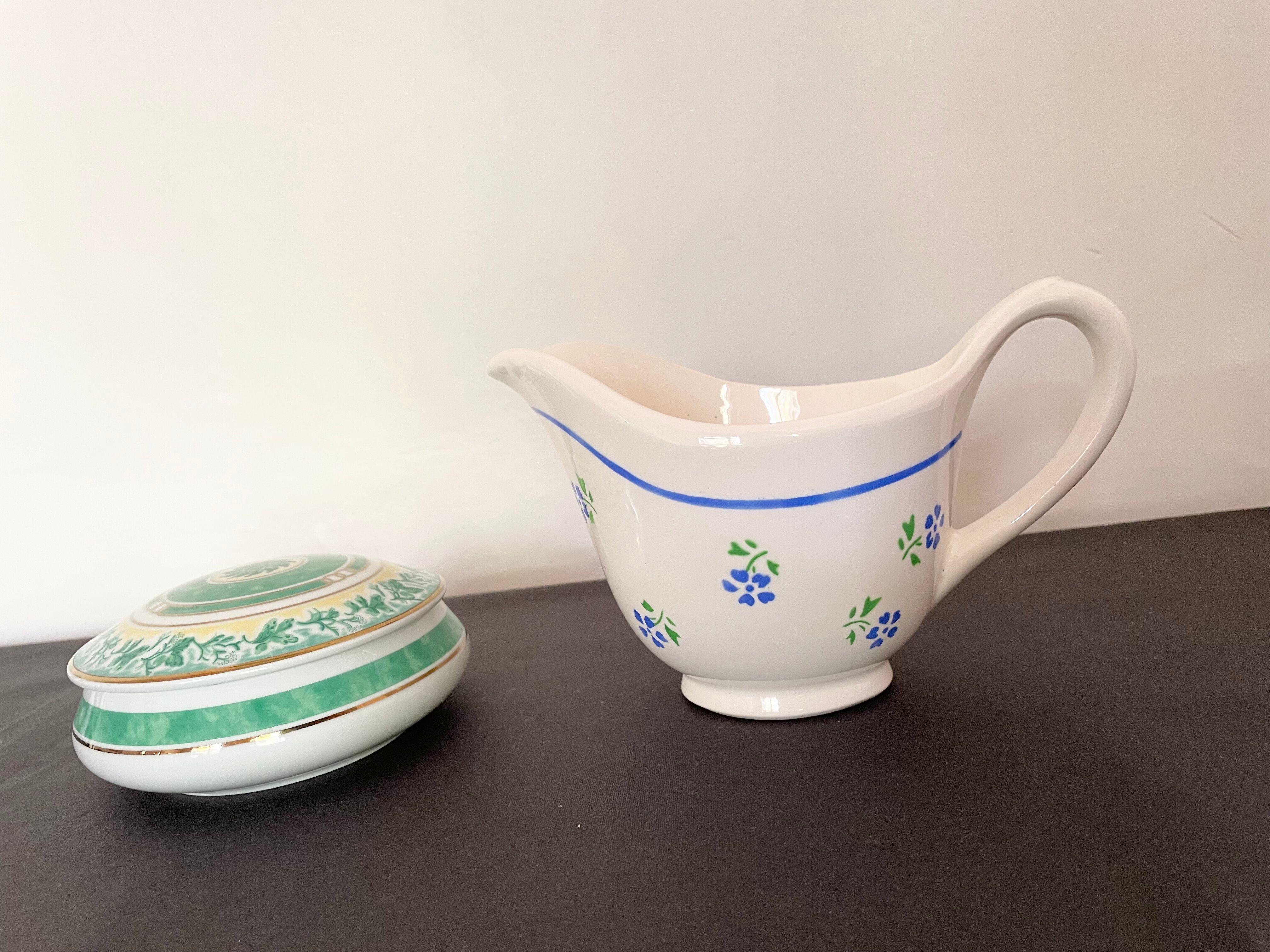 Badonviller porcelain sauce boat 1950