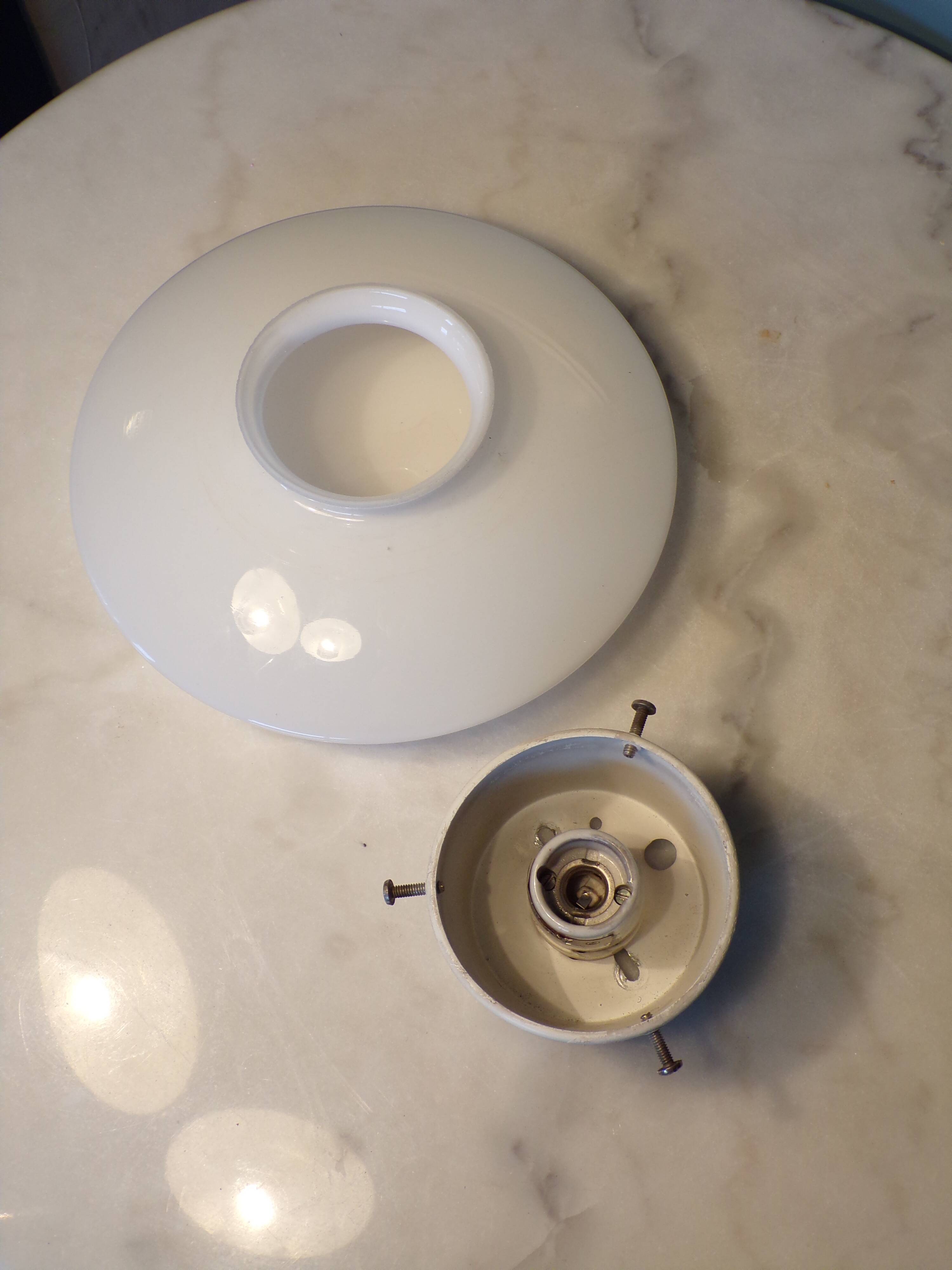 Aj eklipta wall light designed by arne jacobsen for louis poulsen