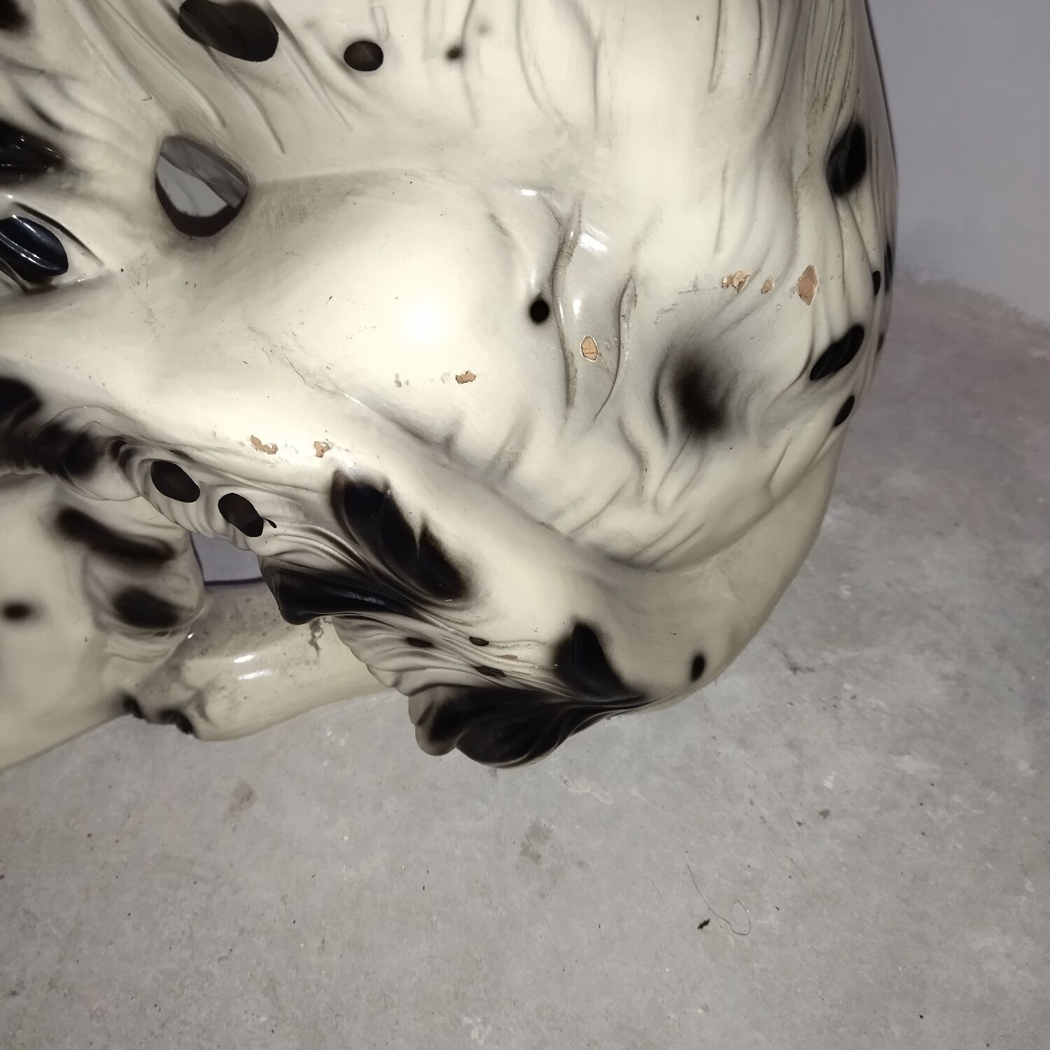 Ceramic dog 60s life-size