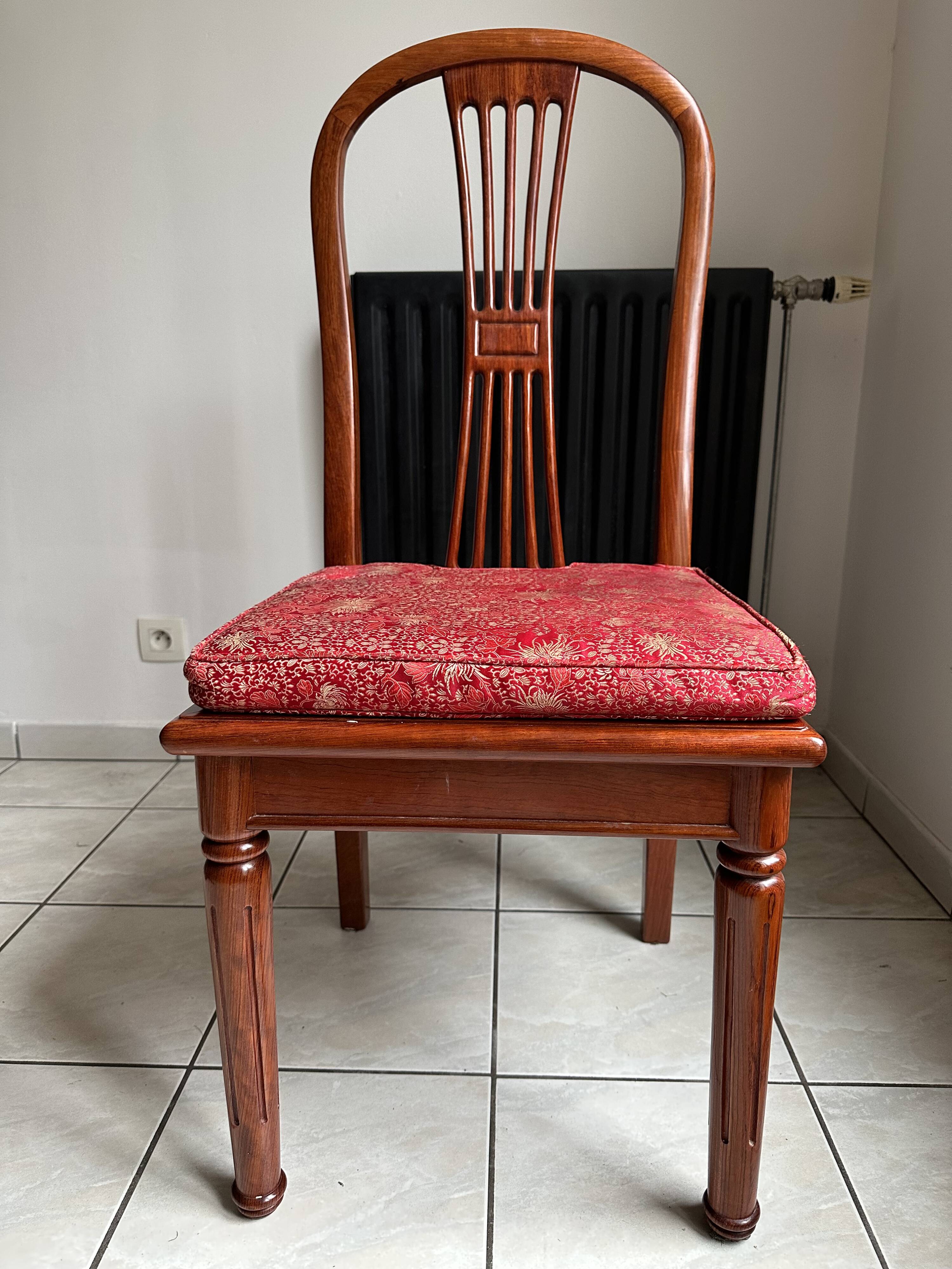 Extendable oval rosewood table + 8 chairs – Hong Chinese Furniture