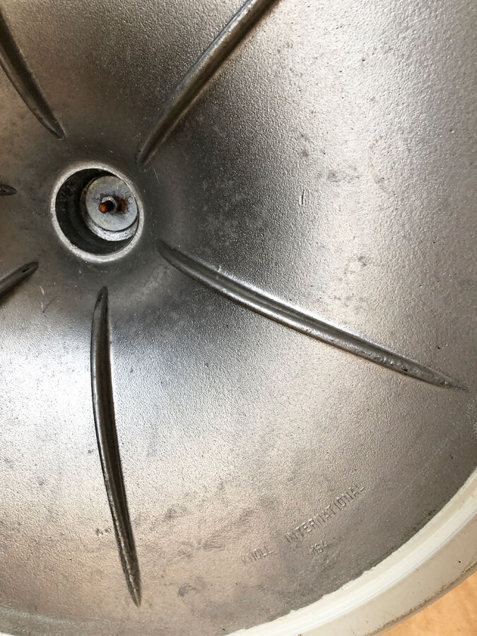 Tulip table Eero Saarinen 137 cm Knoll edition 1970