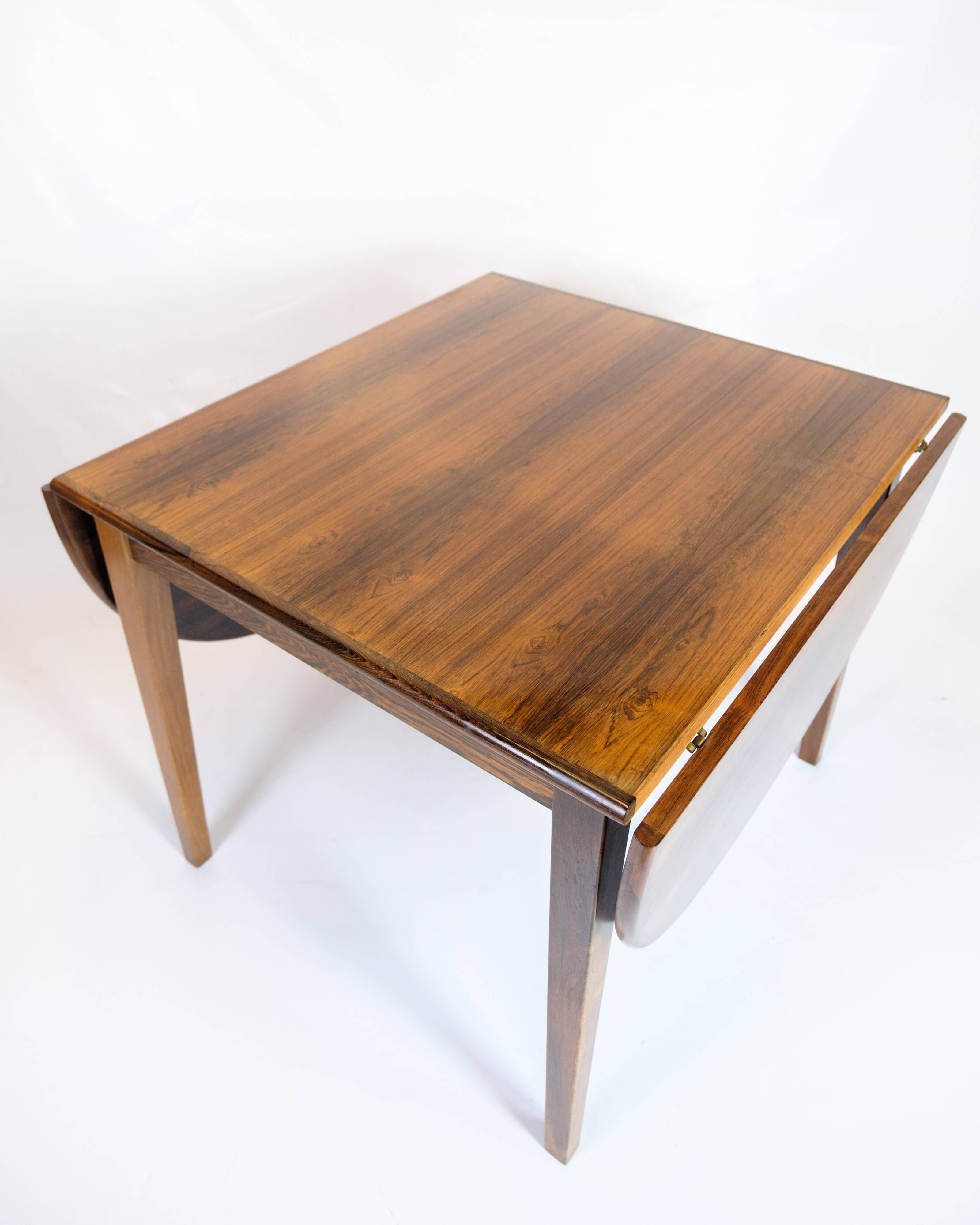 Dining table with drop leaves - Rosewood - Danish design - 1960s