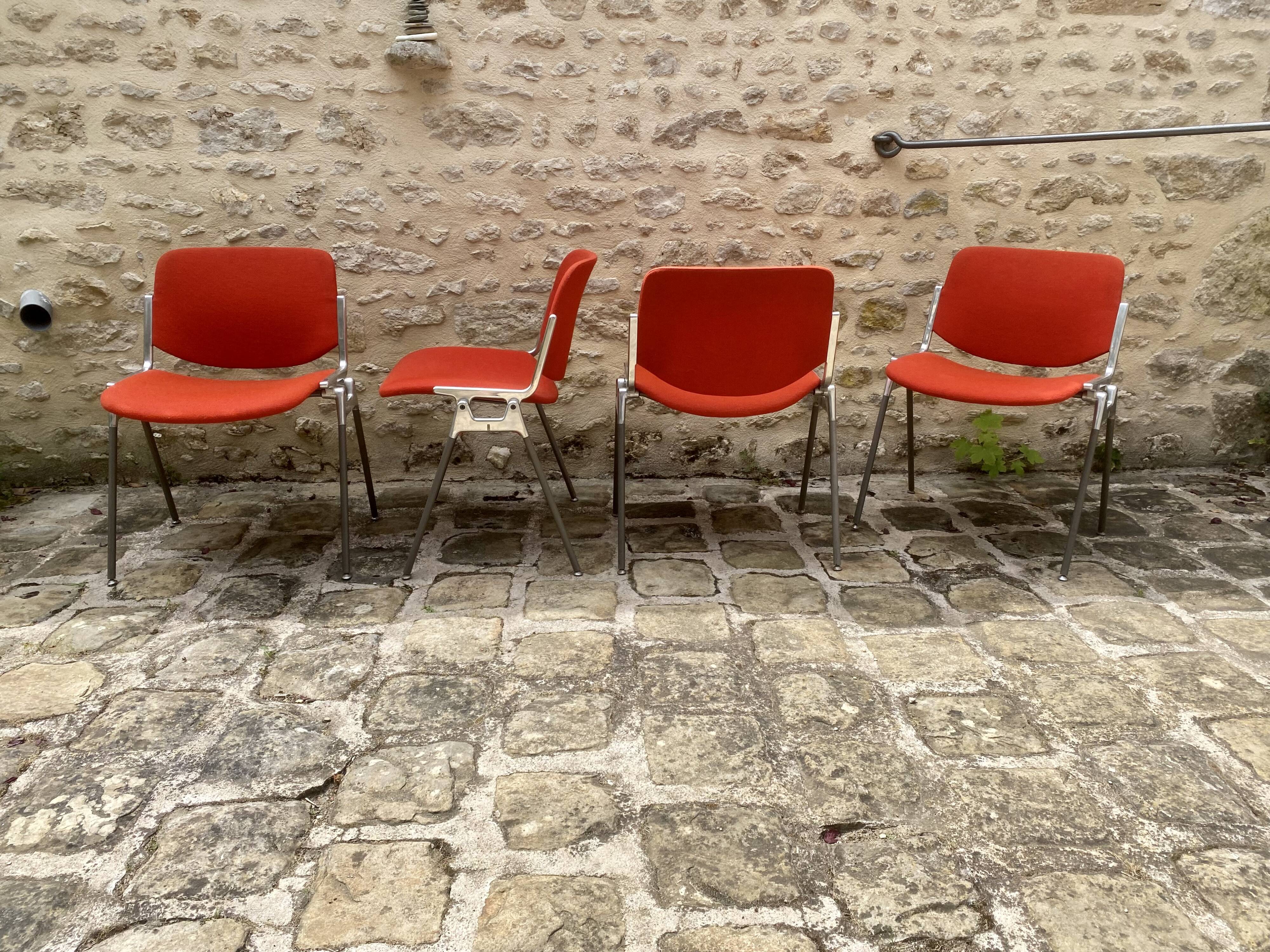 4 stackable chairs by Giancarlo Piretti DSC 106 for Anonima Castelli