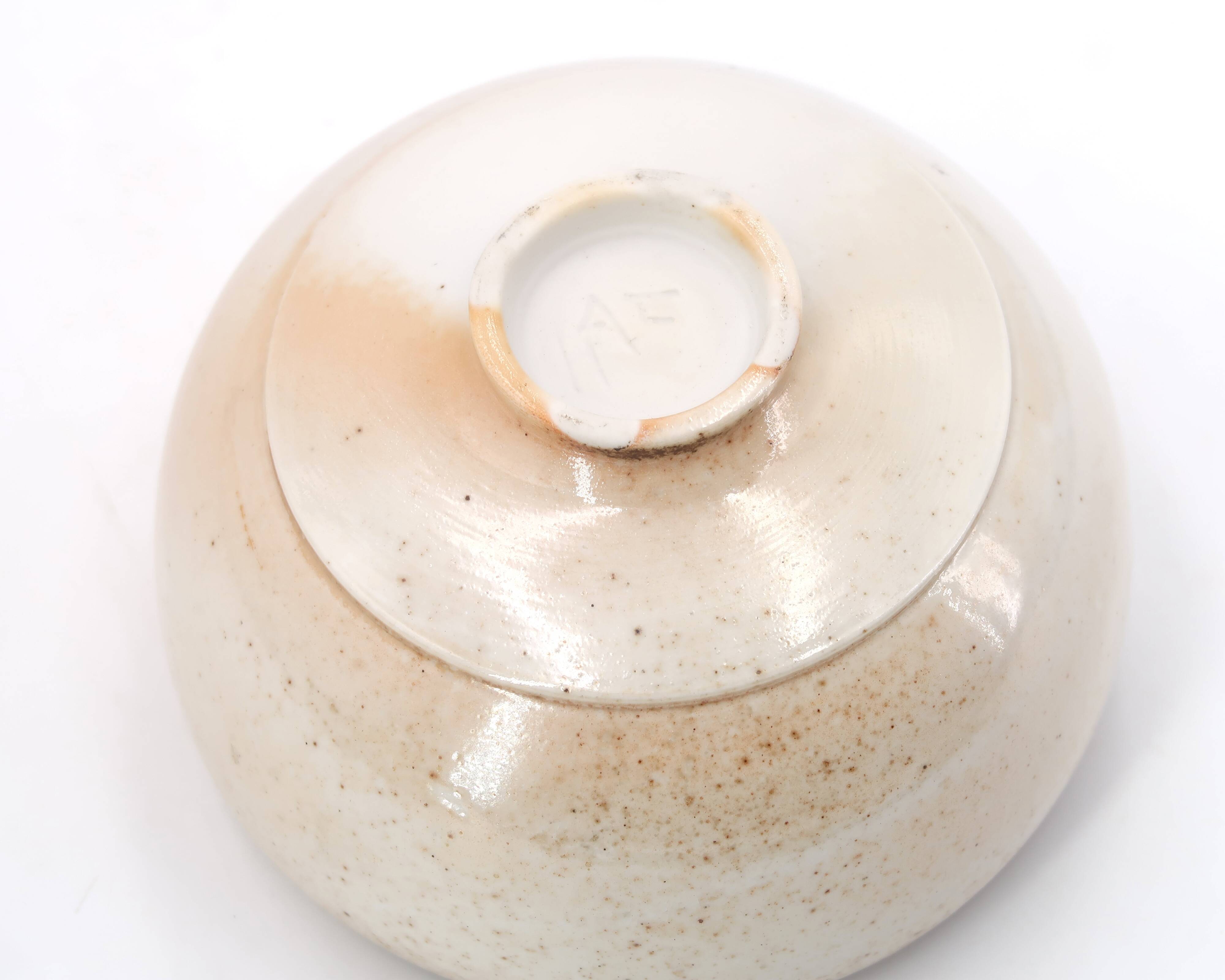 Isabelle Daucourt porcelain art pocket emptier