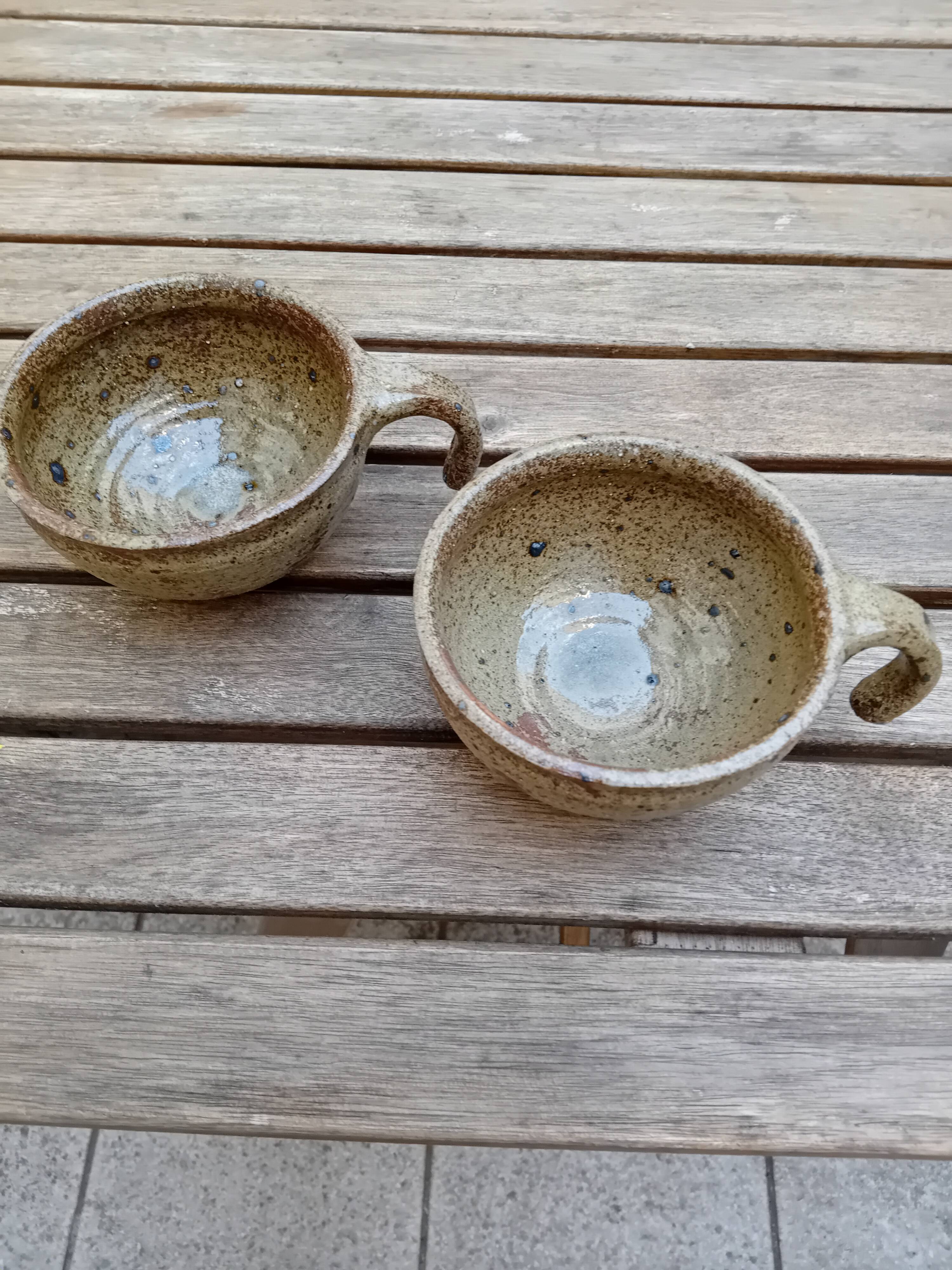 Tasse à café en grès