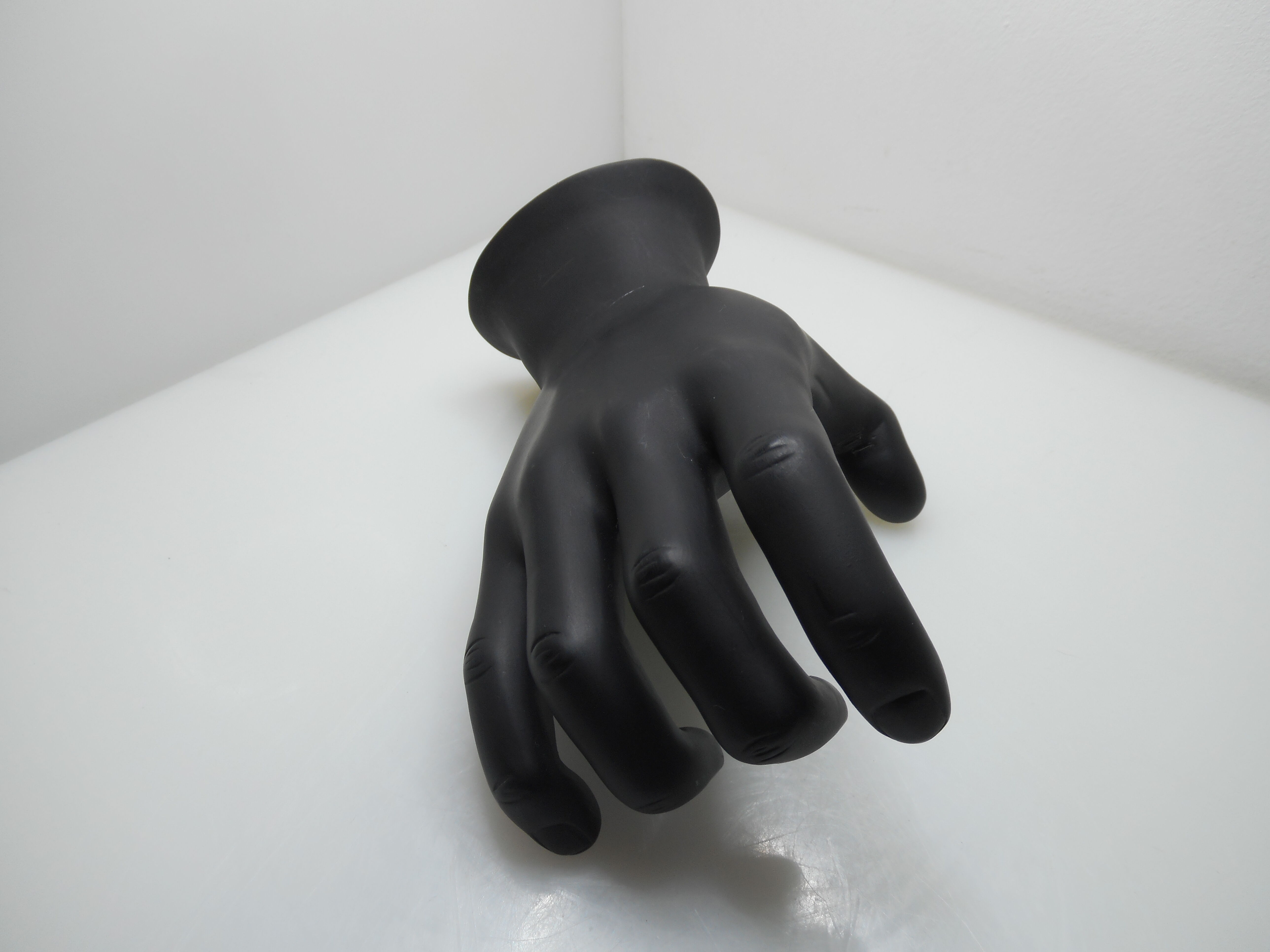 Hand carrier vintage mail holder