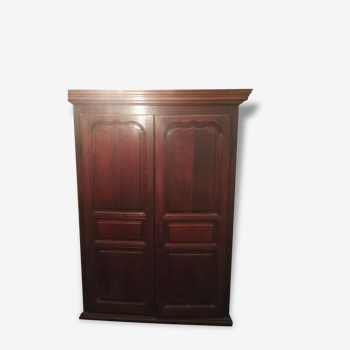 Armoire en chêne massif