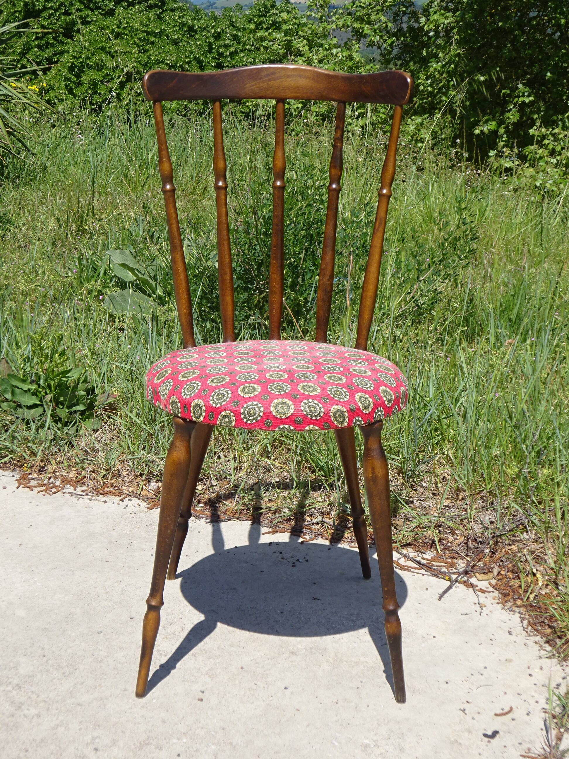 Chairs with splayed legs, vintage models