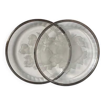 Paire de dessous de bouteilles en cristal et argent poinçonné Minerve