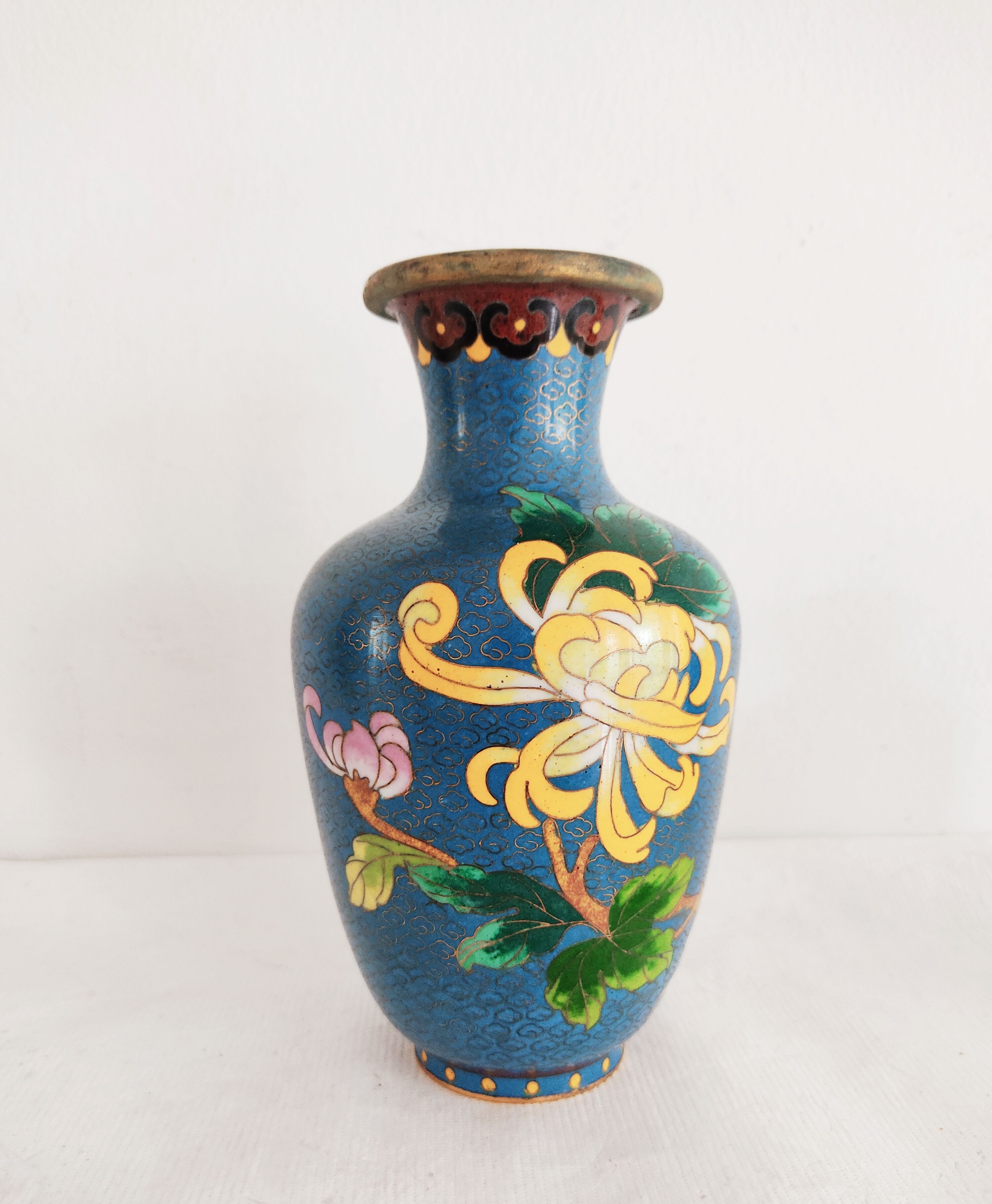 China 15 cm partitioned enamel vase