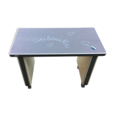 Strafor metal desk