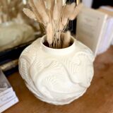 Vase boule en faïence à décor de mouettes, 1970