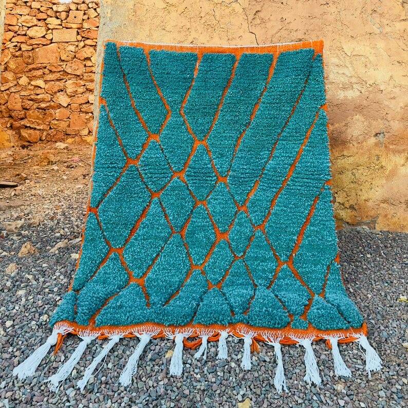 Tapis en laine pure fait main artisanale taille 2/3 m
