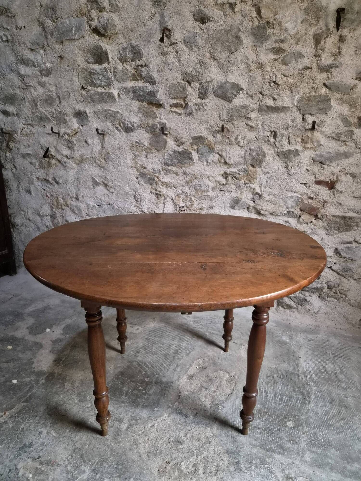 Table à abattants ancienne en chêne français, table à manger ronde, vers 1880–1920