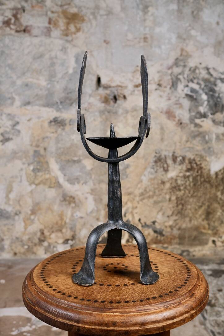 Large brutalist candlestick in wrought iron, early 20th century.