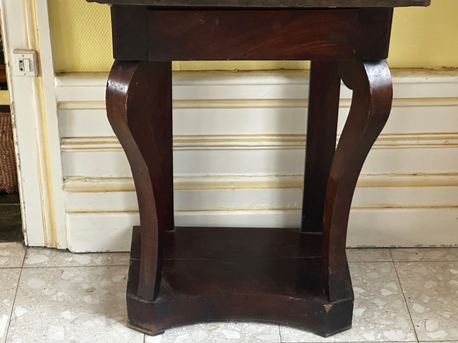 Console époque Restauration en Acajou et marbre