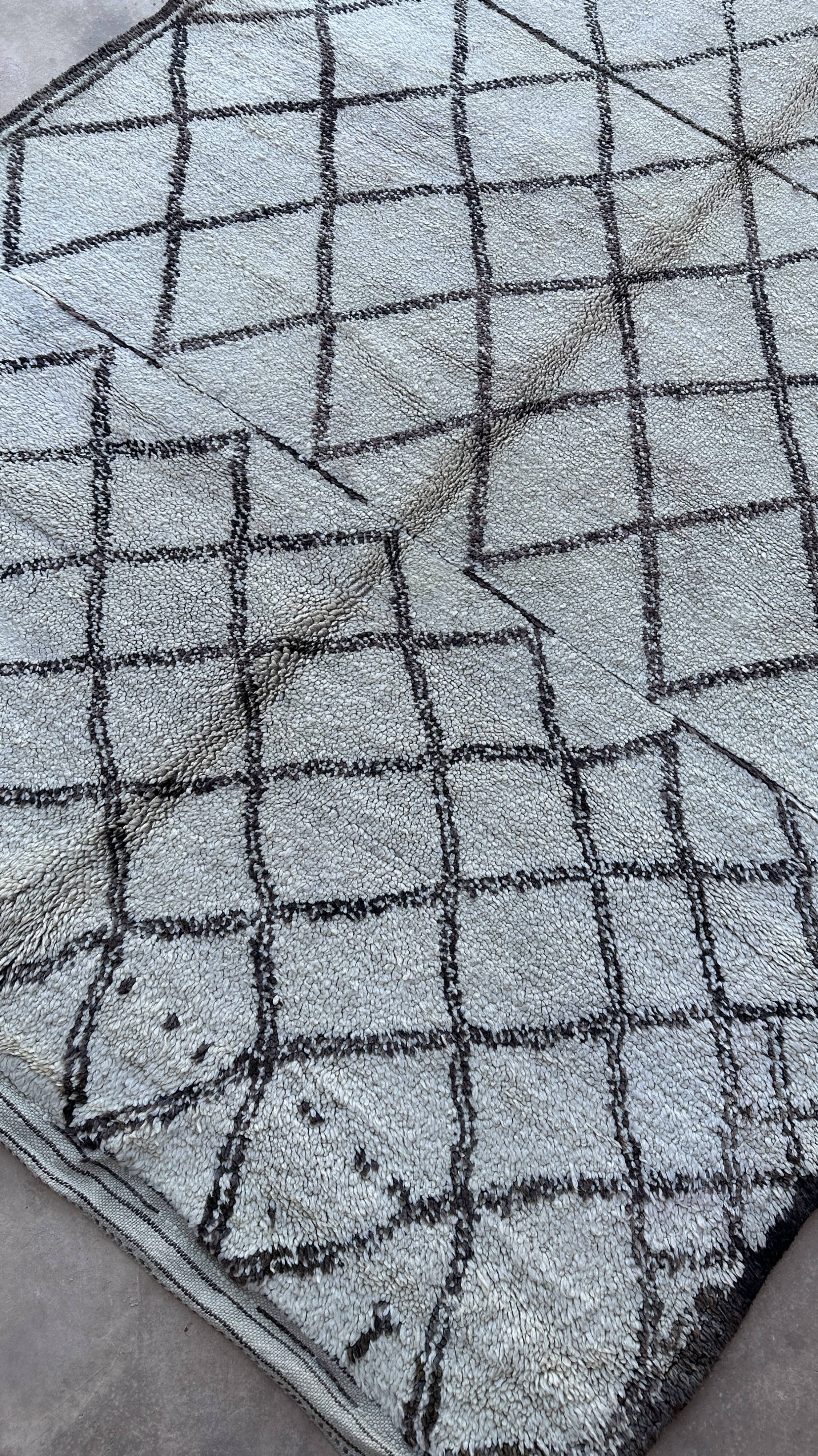 Moroccan carpet - 206 x 378 cm