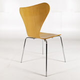 Pair of chairs 3107 "Butterfly" by Arne Jacobsen for Fritz Hansen