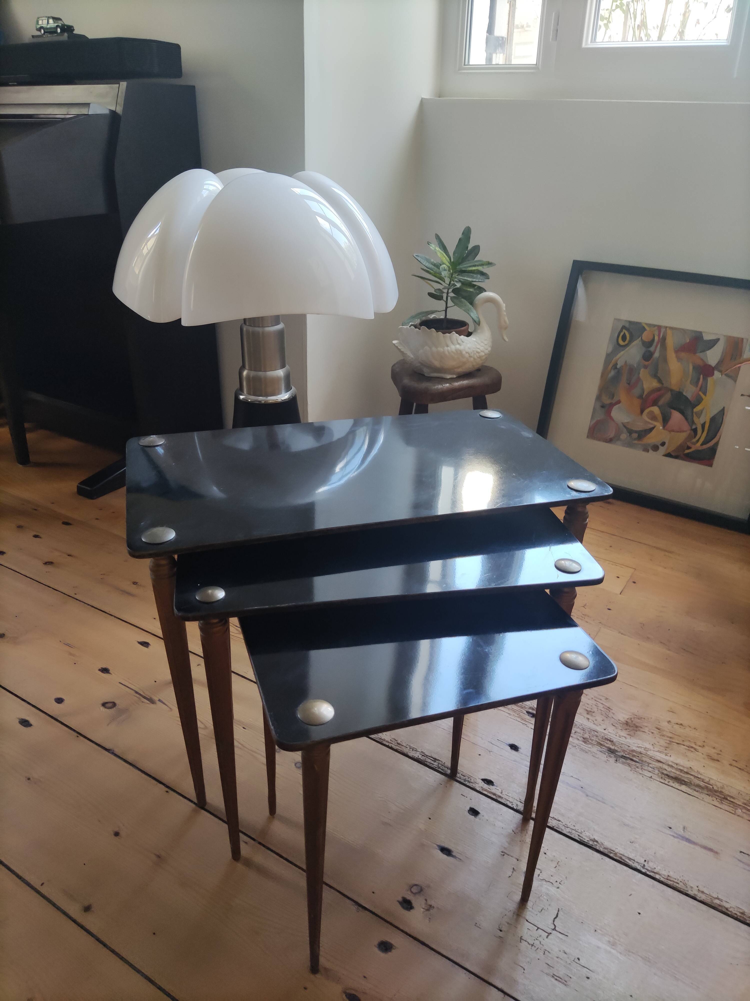 Set of 3 trundle coffee tables