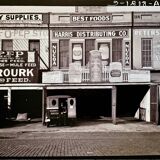 Walker Evans “Entrepôts Publicitaires au Bord de l’Eau, Louisiane"1938
