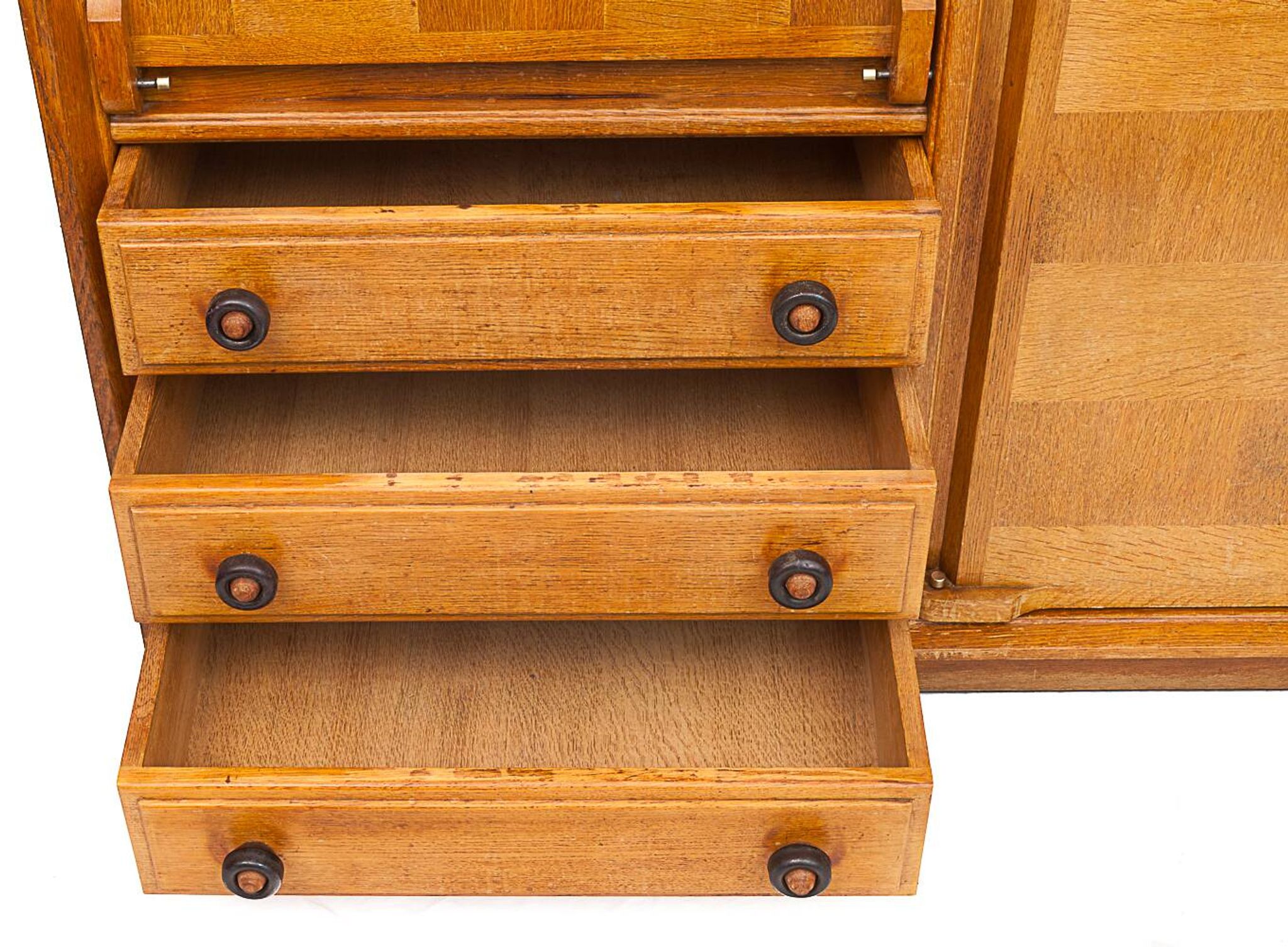 Armoire par Guillerme et Chambron