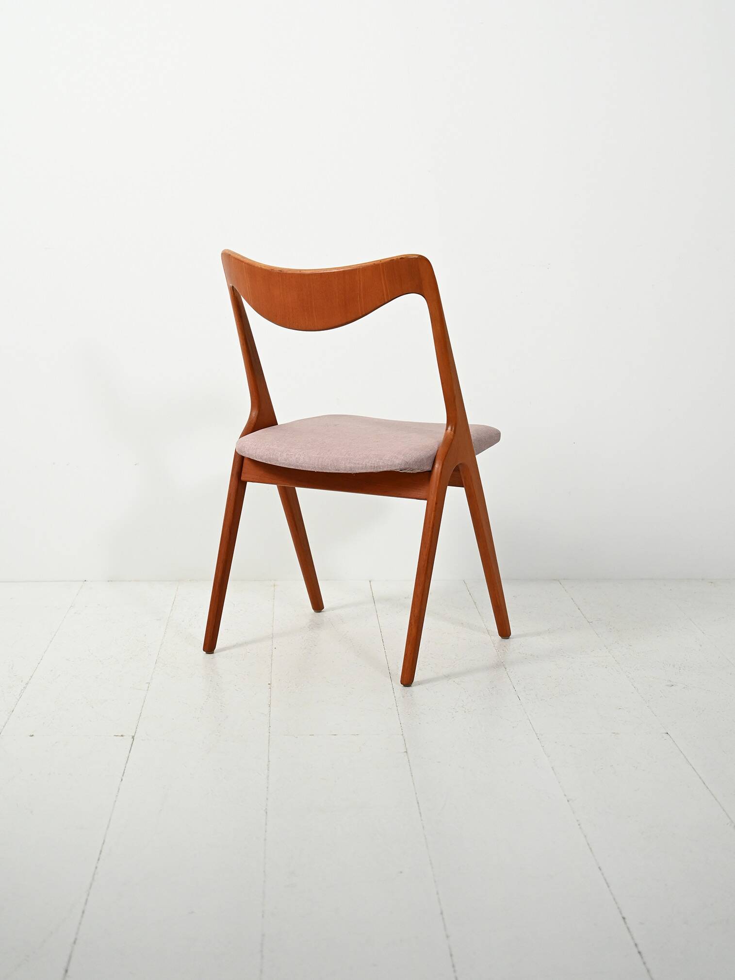 Set of four Swedish “Storken” dining chairs