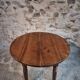 Antique drop-leaf table in French walnut – Oval table with folding extensions on both sides, late 19th century.